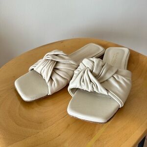 BEAUTIISOLES BY ROBYN SHREIBER MADE IN ITALY